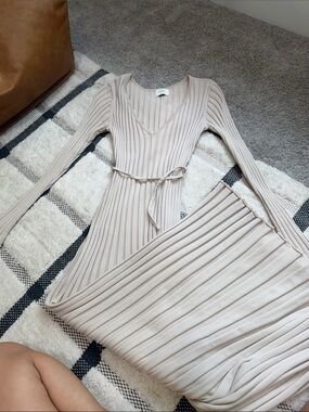 DISSH Ribbed V‑Neck Long Sleeve Dress in Light Beige
